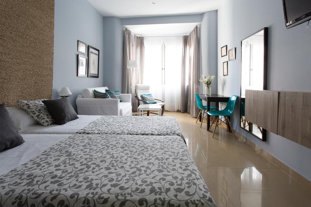 Apartamentos Edificio Constitucion Sevilla Ruang foto